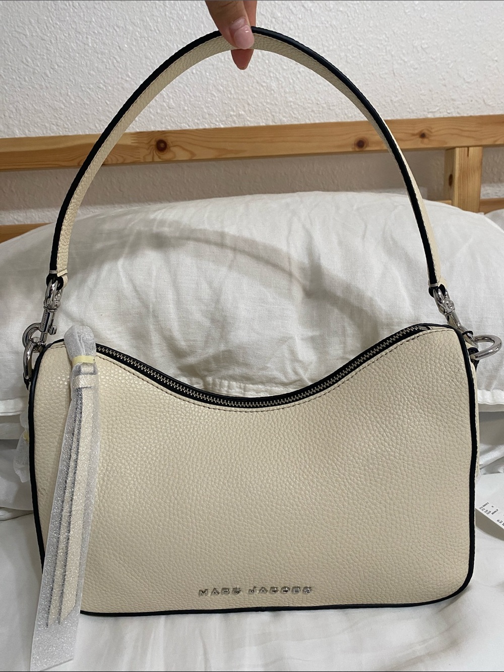 Marc Jacobs Drifter shoulder Bag with Black Trim